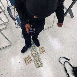 Meet your Posher, Bari